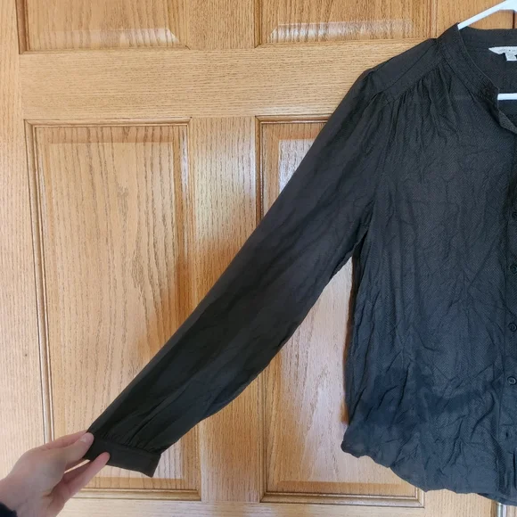 Lucky Brand Button-Up Top - Picture 2 of 10